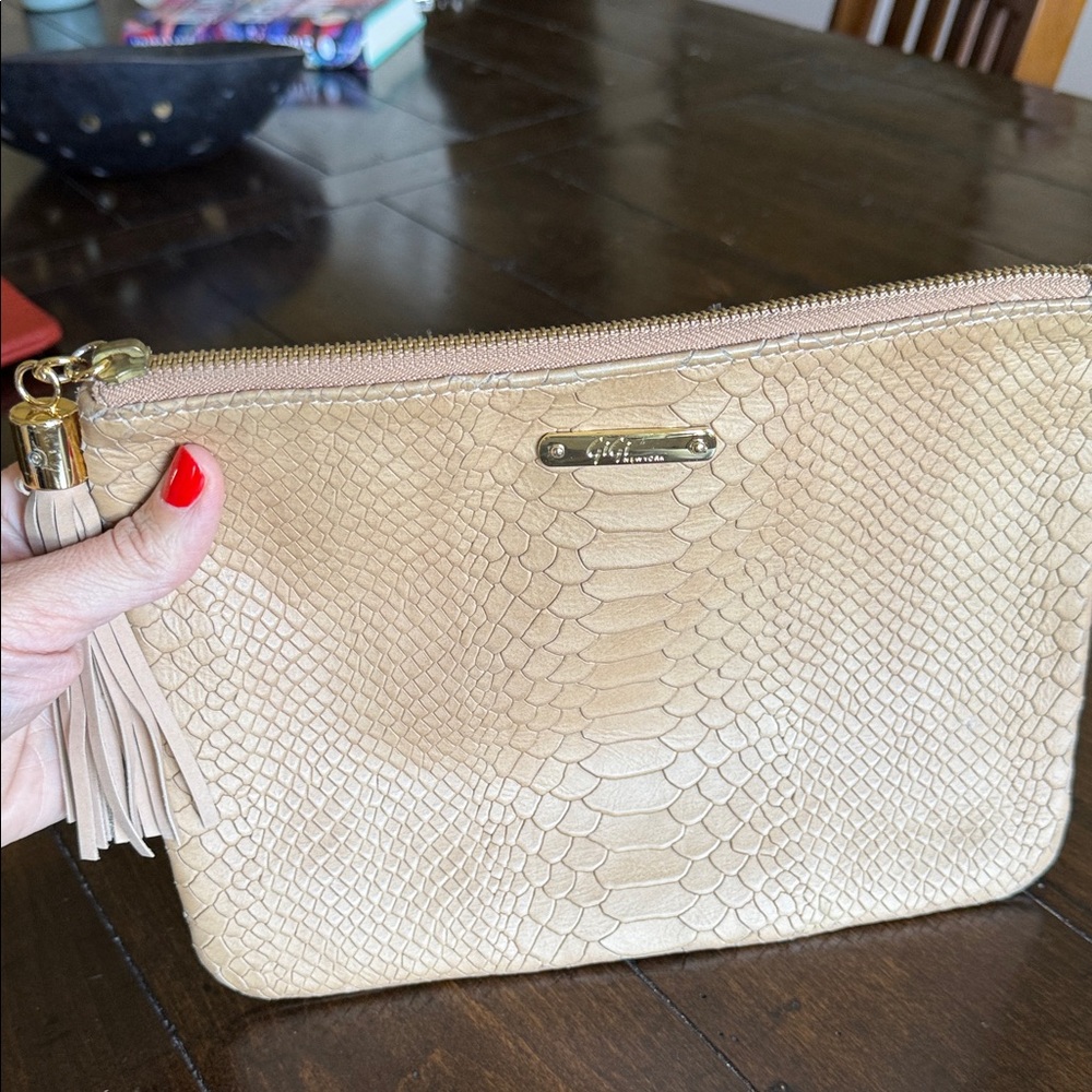 GiGi All In One Bag - Picture 2 of 3